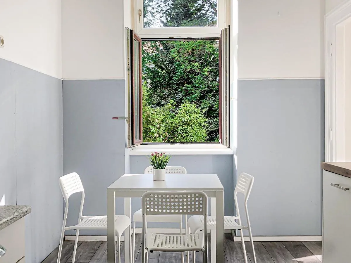 Commodious 2Br Apt. Near Akh-Perfect For Groups Vienna