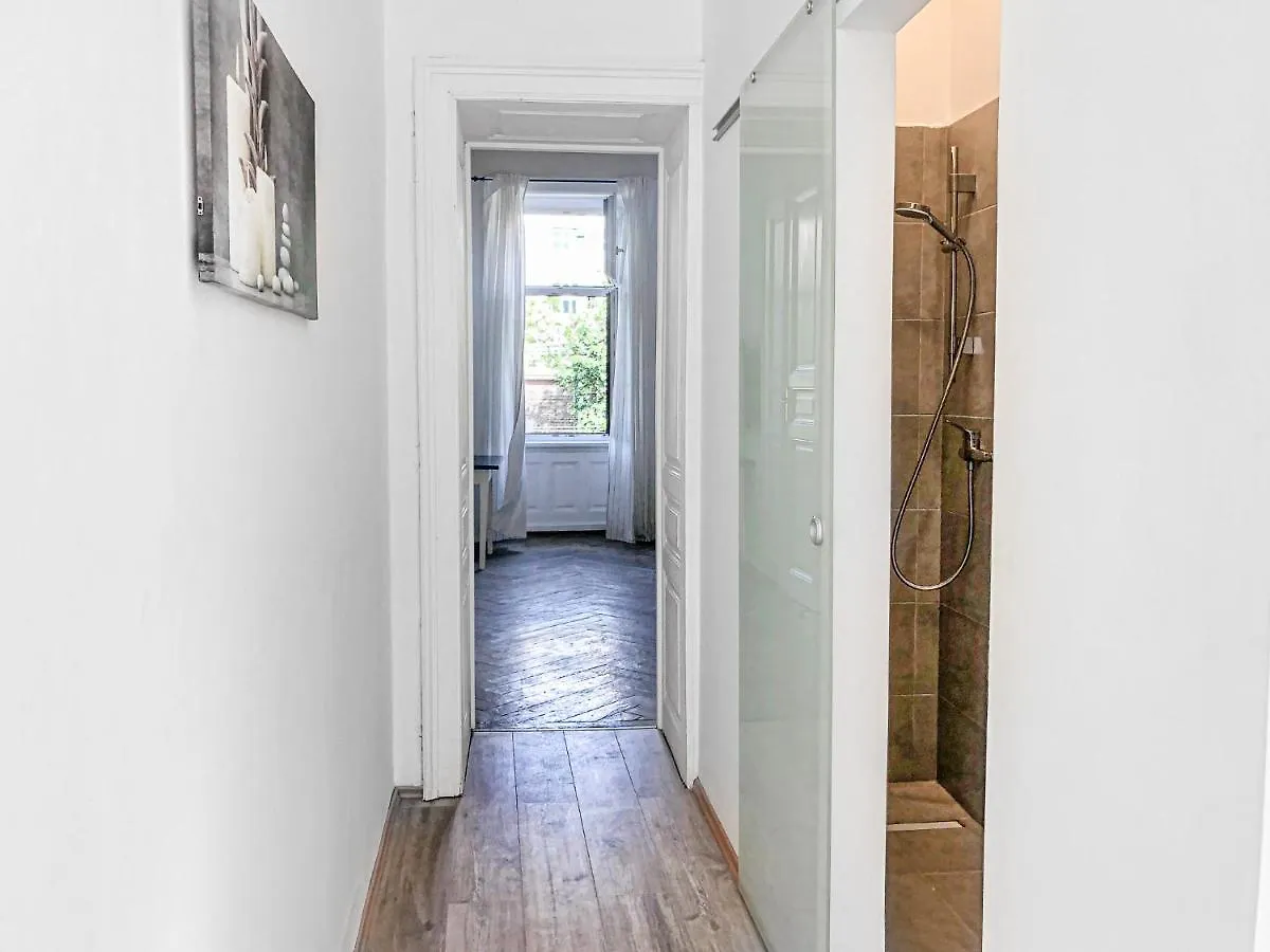 Appartamento Commodious 2Br Apt. Near Akh-Perfect For Groups Vienna