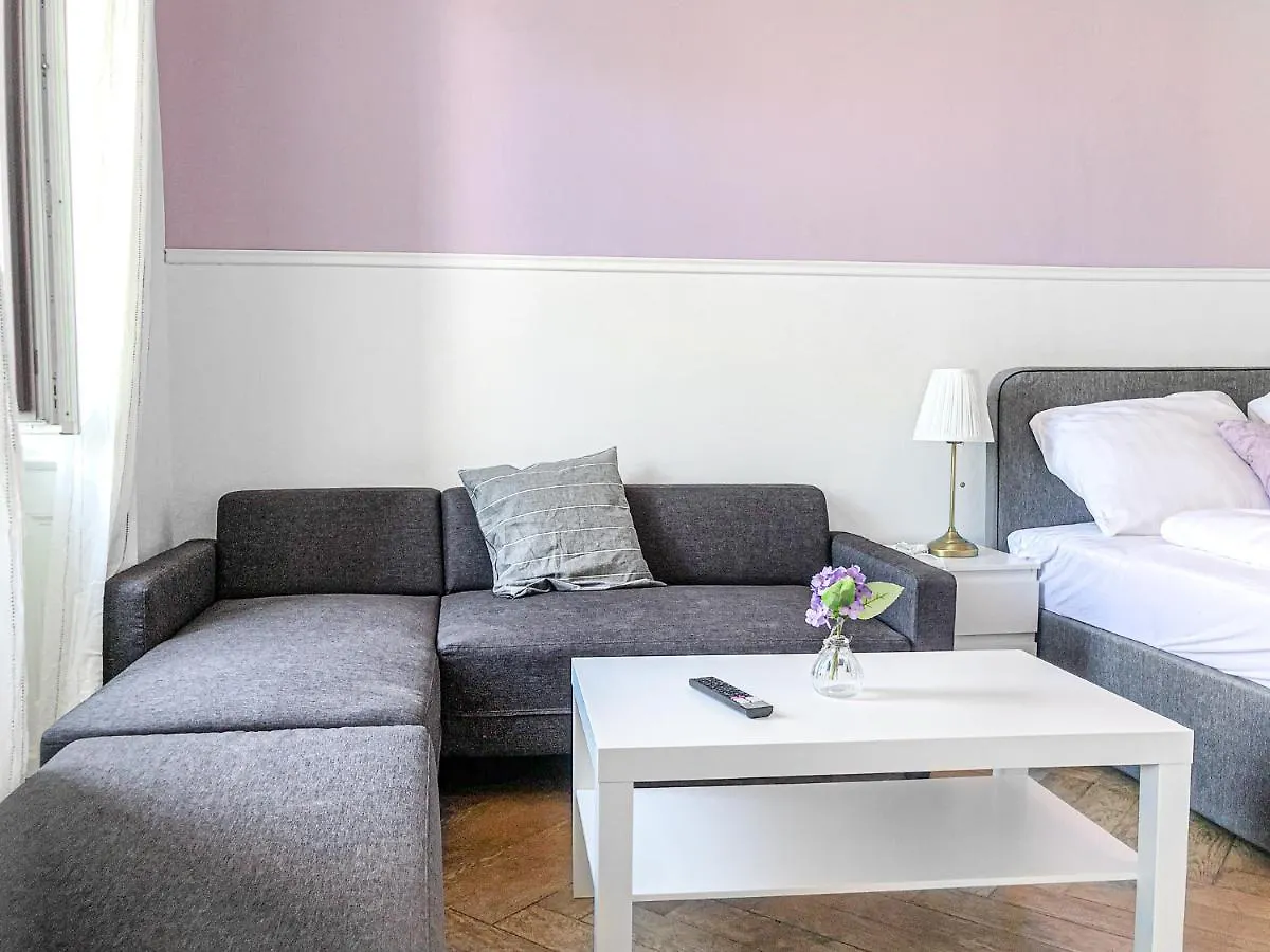 Daire Commodious 2Br Apt. Near Akh-Perfect For Groups Viyana Avusturya